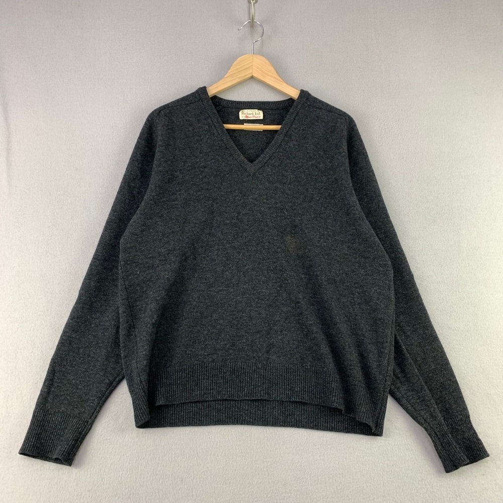 Vintage Alan Paine Lambswool Sweater Mens 42 Gray V-Neck Made in England 70s